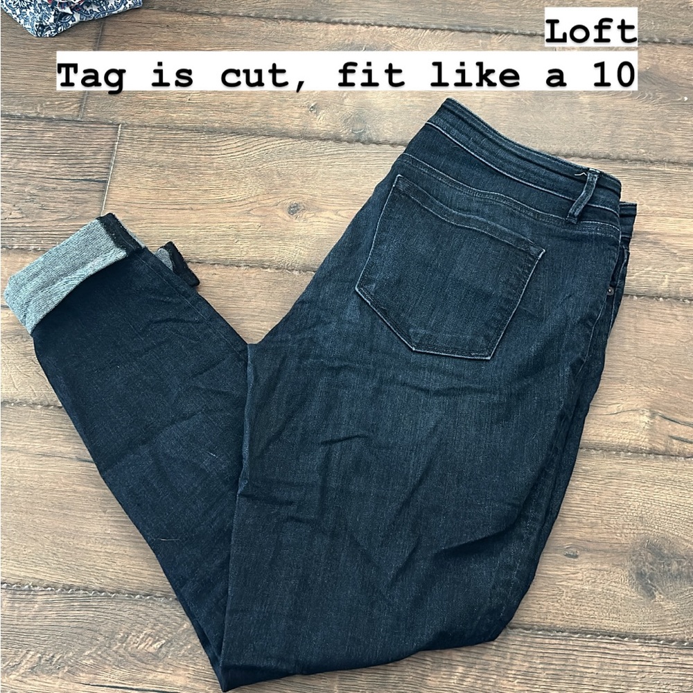 Loft Jean, size 10, skinny, sits at ankle, dark wash